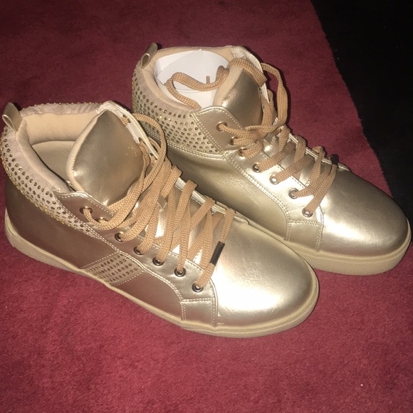 Wanted Shoes - Women’s Gold high tops with sparkles